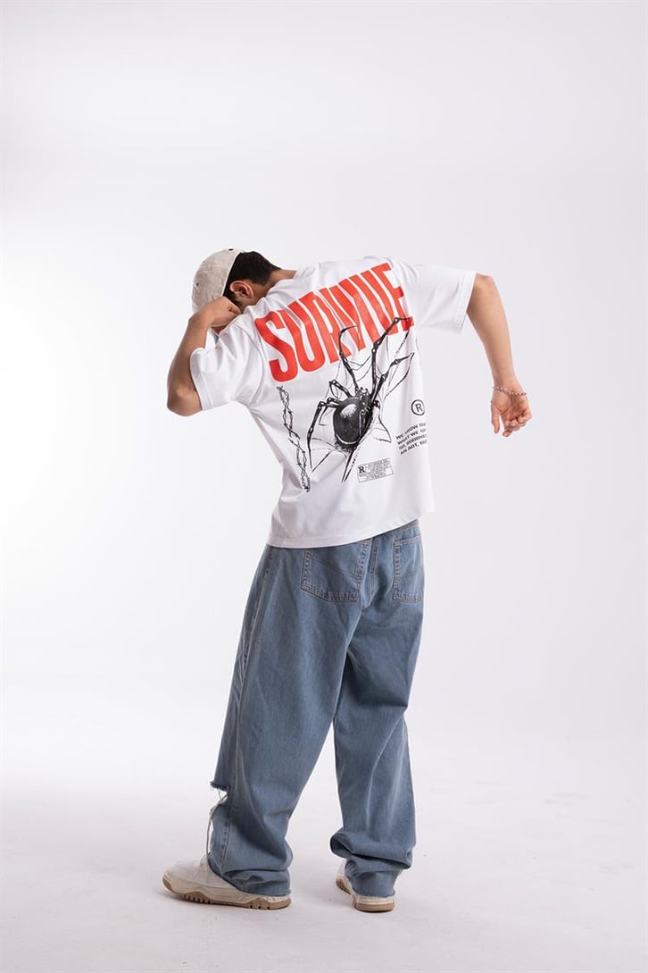 Survive Sırt Baskılı Beyaz Oversize Tshirt