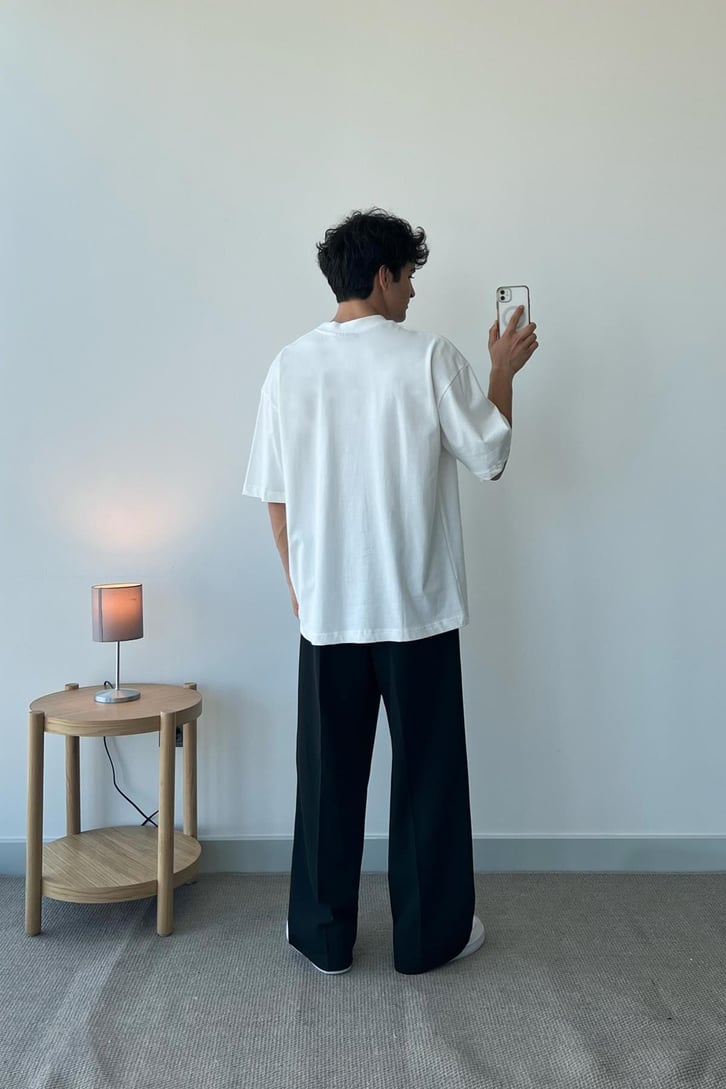 Synical Nakışlı Beyaz Oversize Tişört