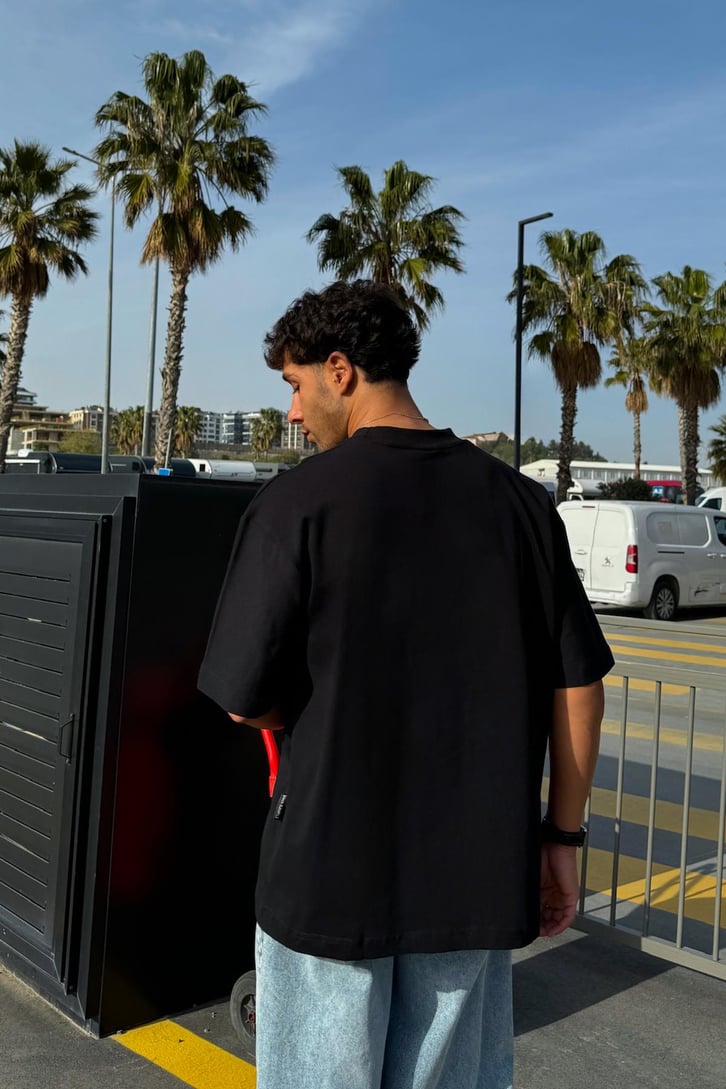 Synical Nakışlı Oversize Tişört