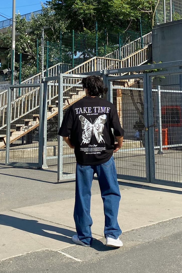 Take Time Butterfly Baskılı Siyah Oversize Tshirt