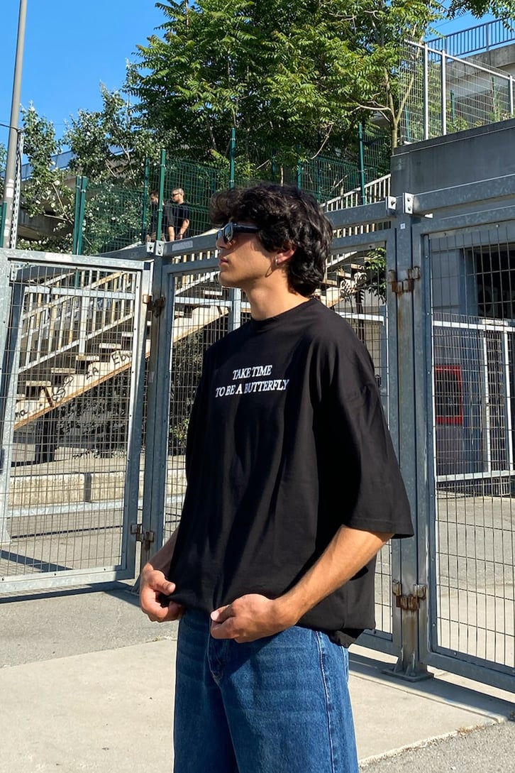 Take Time Butterfly Baskılı Siyah Oversize Tshirt