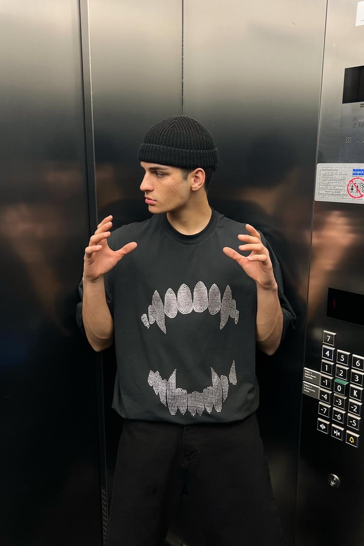 Taş İşlemeli Antrasit Oversize Tshirt