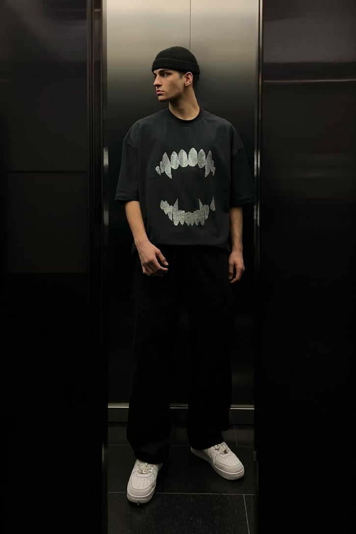 Taş İşlemeli Antrasit Oversize Tshirt