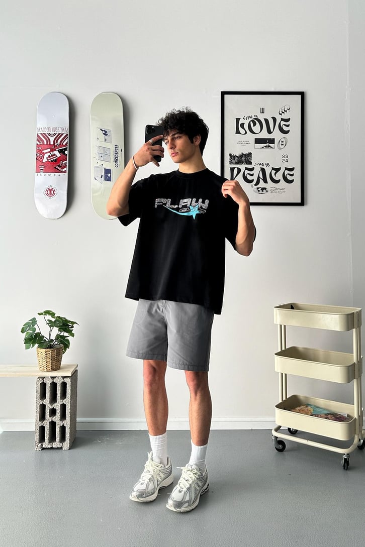 Taş İşlemeli Rising Star Siyah Oversize Tişört