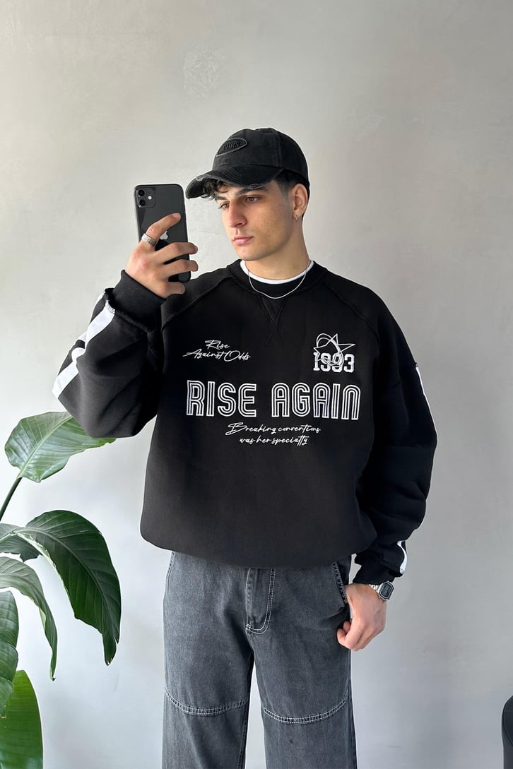 Ters Dikiş Nakışlı Oversize Sweatshirt