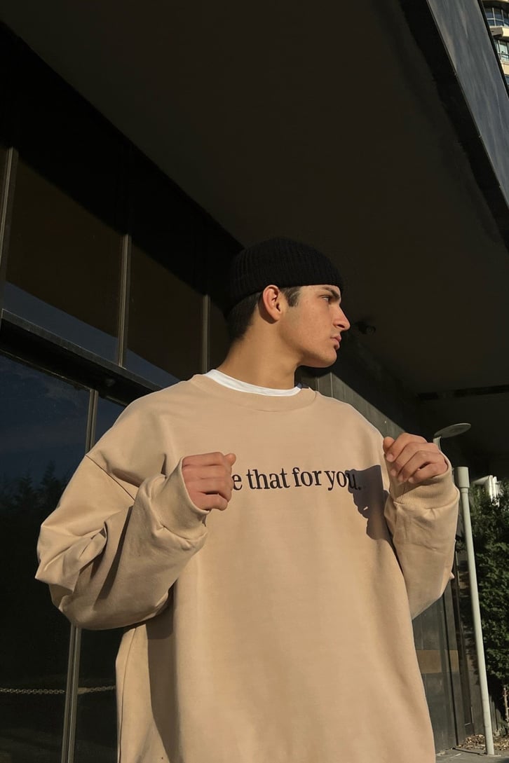 Text Nakışlı Bej Oversize Sweatshirt