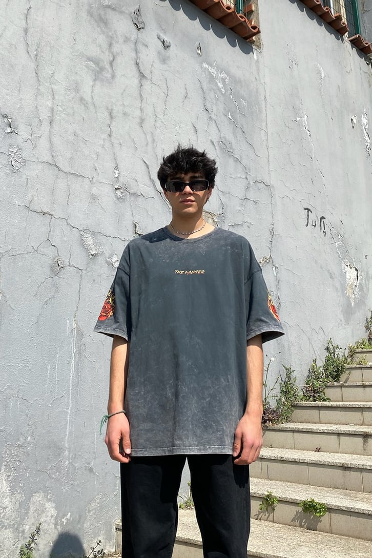 The Manger Kol Detaylı Antrasit Oversize Tshirt