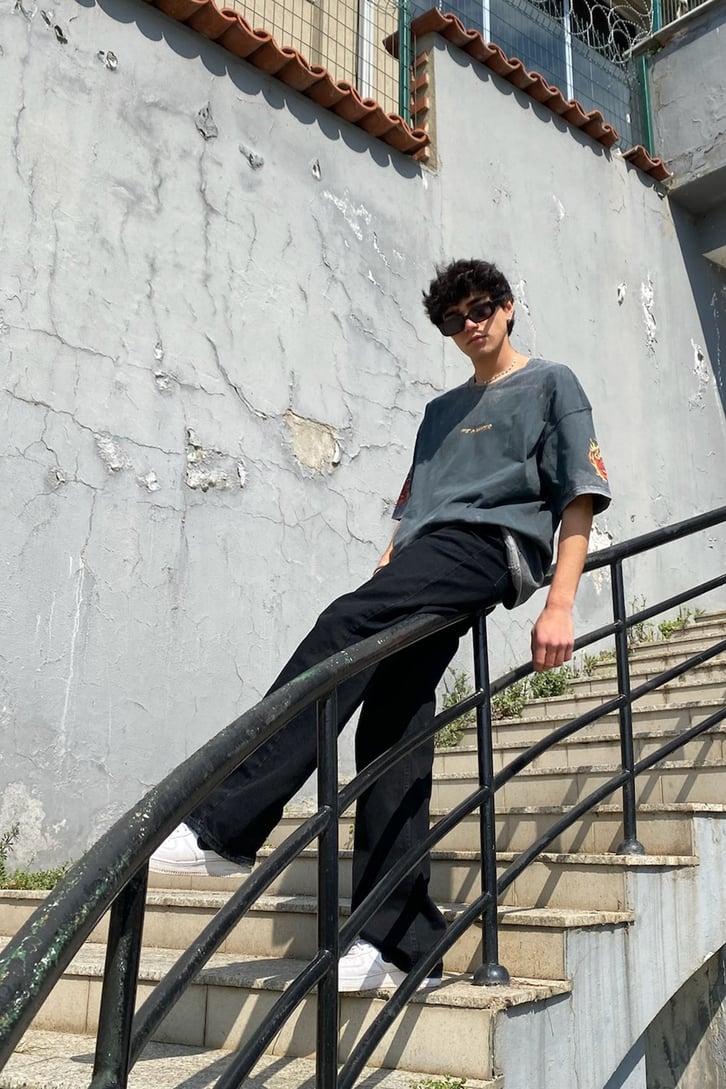 The Manger Kol Detaylı Antrasit Oversize Tshirt