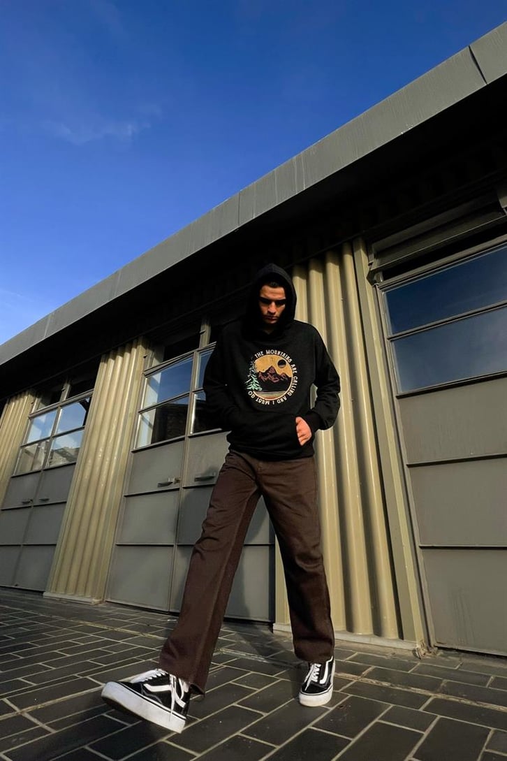 The Mountains Baskılı Siyah İçi Pamuklu Hoodie