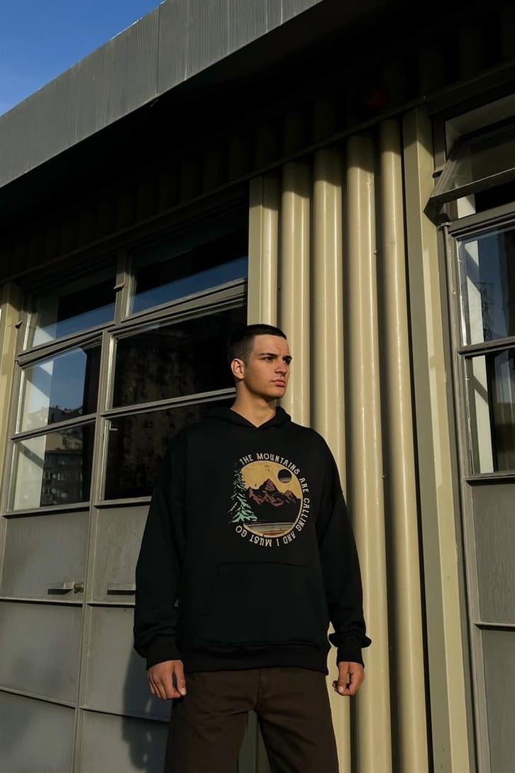 The Mountains Baskılı Siyah İçi Pamuklu Hoodie
