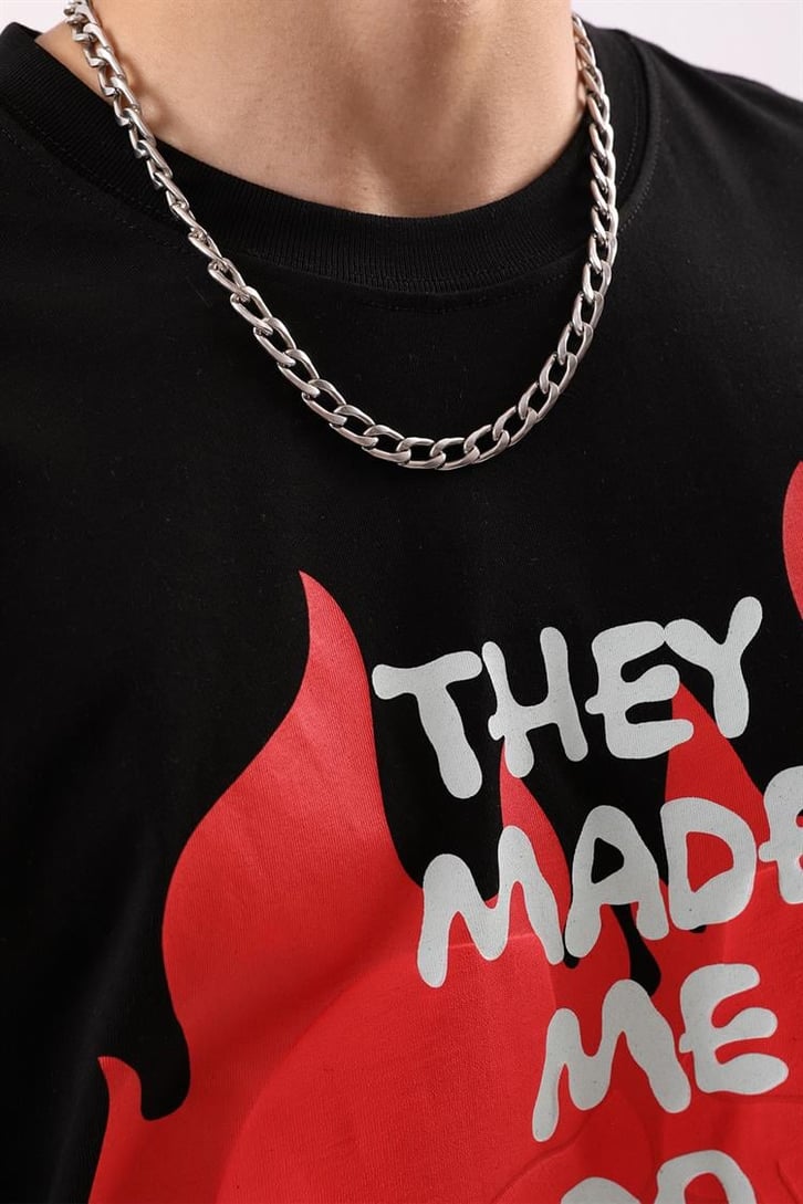 They Made Siyah Baskılı Oversize Tişört