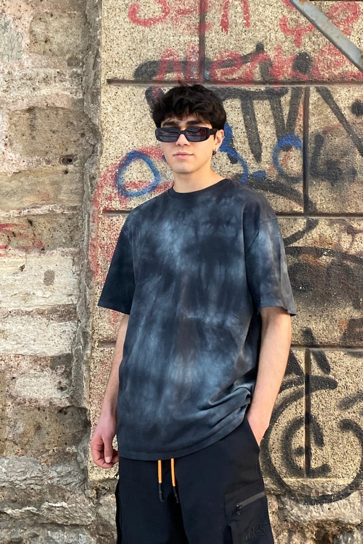 Tie-Dye Black  Oversize Premium Tee