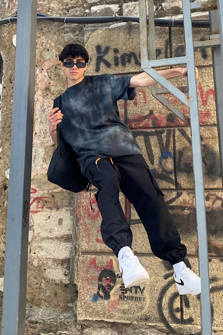 Tie-Dye Black  Oversize Premium Tee