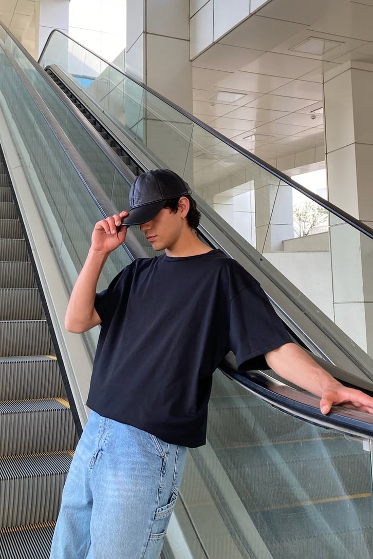 Tokyo Baskılı Siyah Oversize Tshirt
