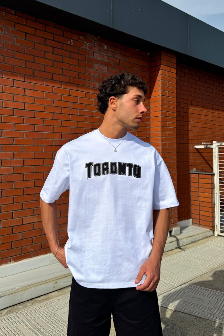 Toronto Nakış Detay Tişört