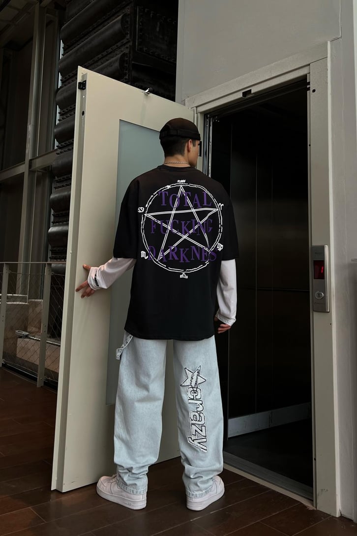 Total Darkness Baskılı Siyah Oversize Tshirt