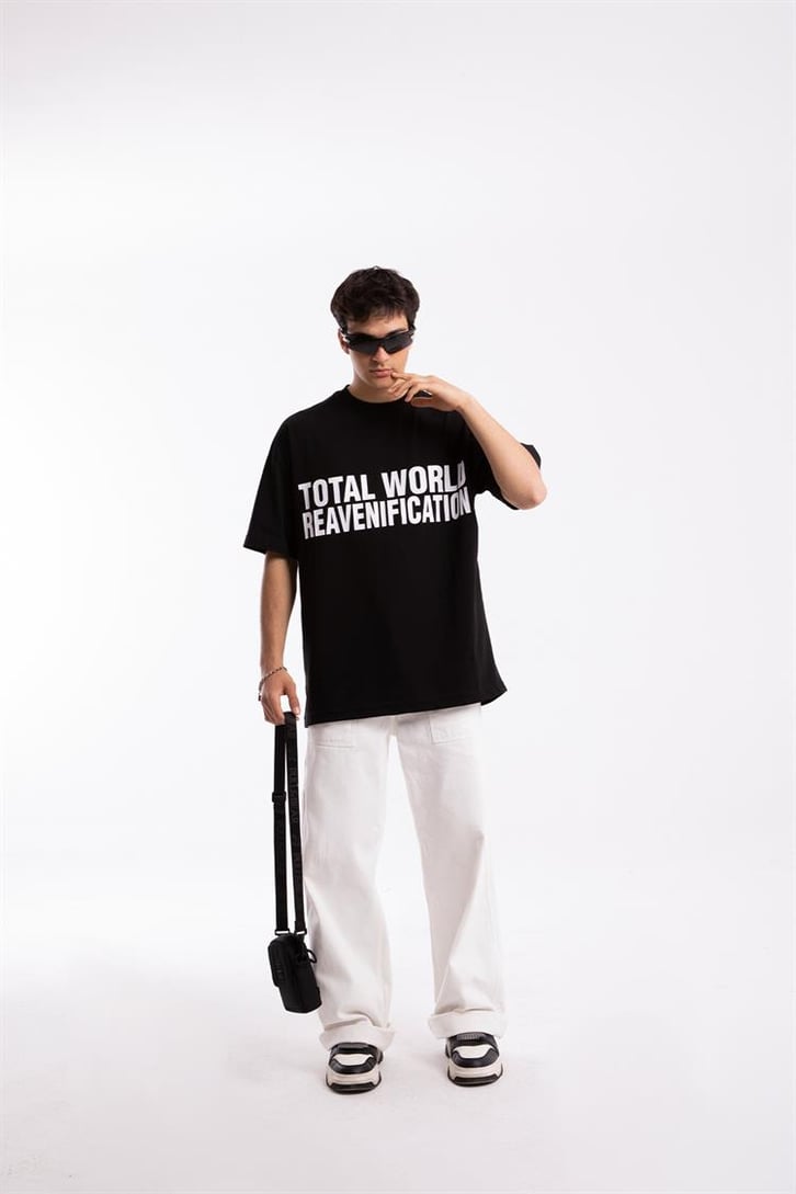 Total World Baskılı Siyah Oversize Tişört