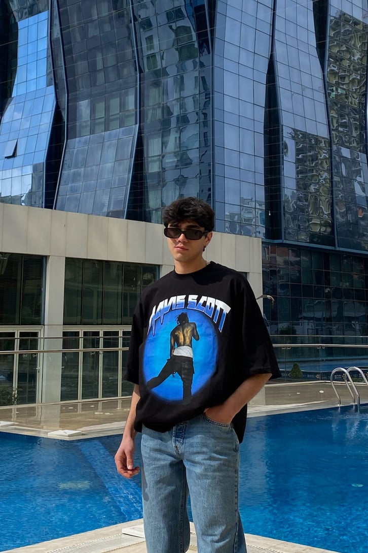 Travis Scott Printed Oversize Tshirt