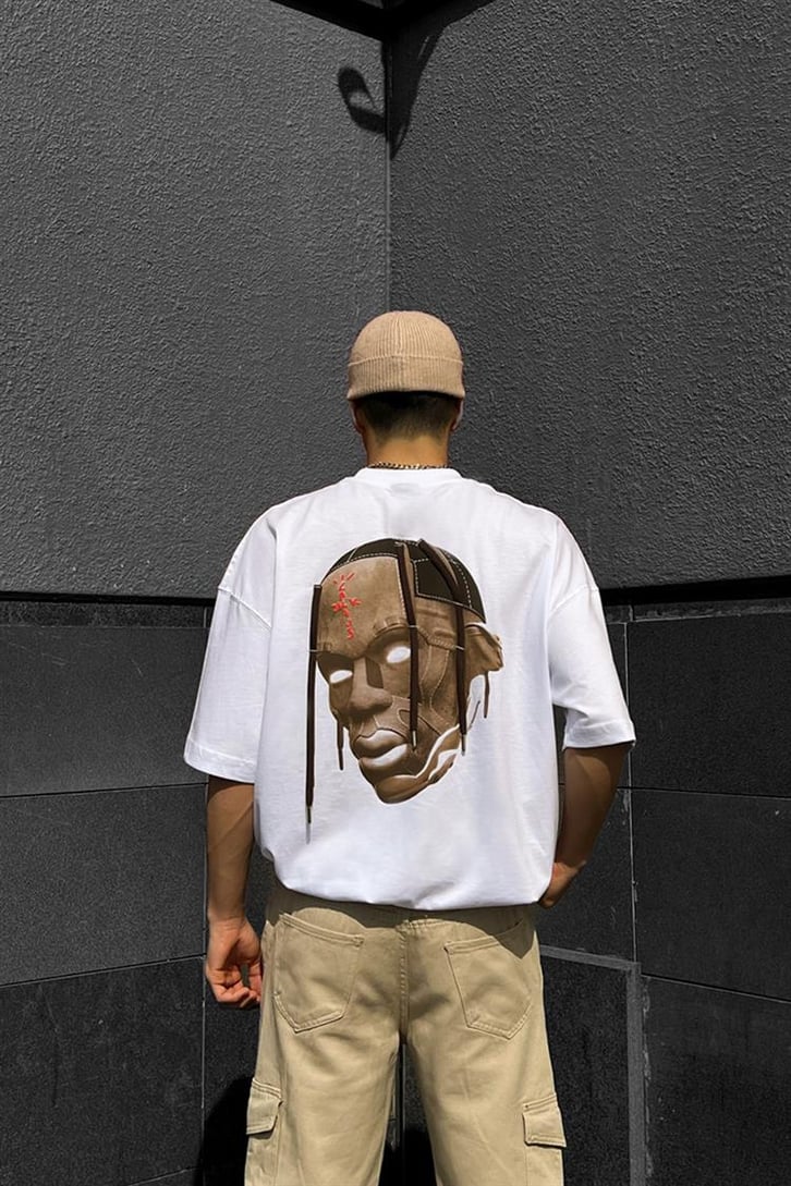 Travis Sırt Baskılı Bağcık Detay Beyaz Oversize Tişört