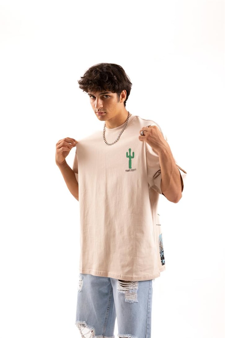 Travis Sırt Baskılı Bej Oversize Tişört