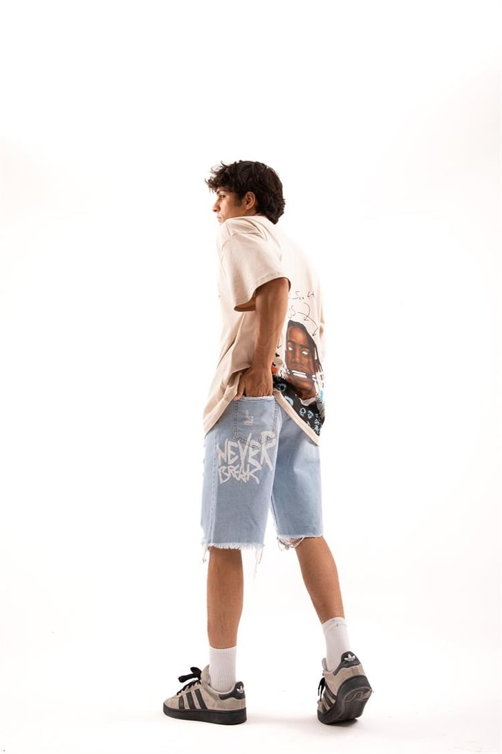 Travis Sırt Baskılı Bej Oversize Tişört