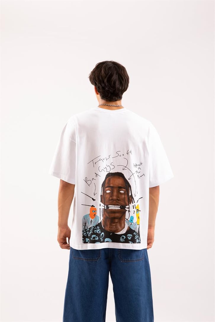 Travis Sırt Baskılı Beyaz Oversize Tişört