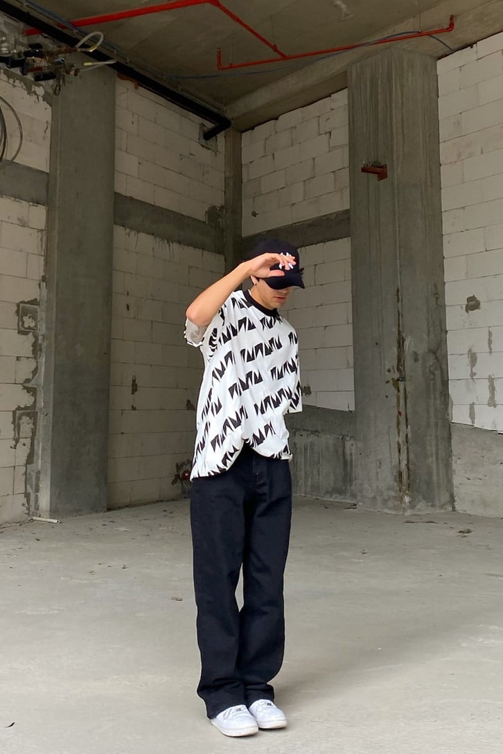Triangle Pattern Beyaz Oversize Tshirt