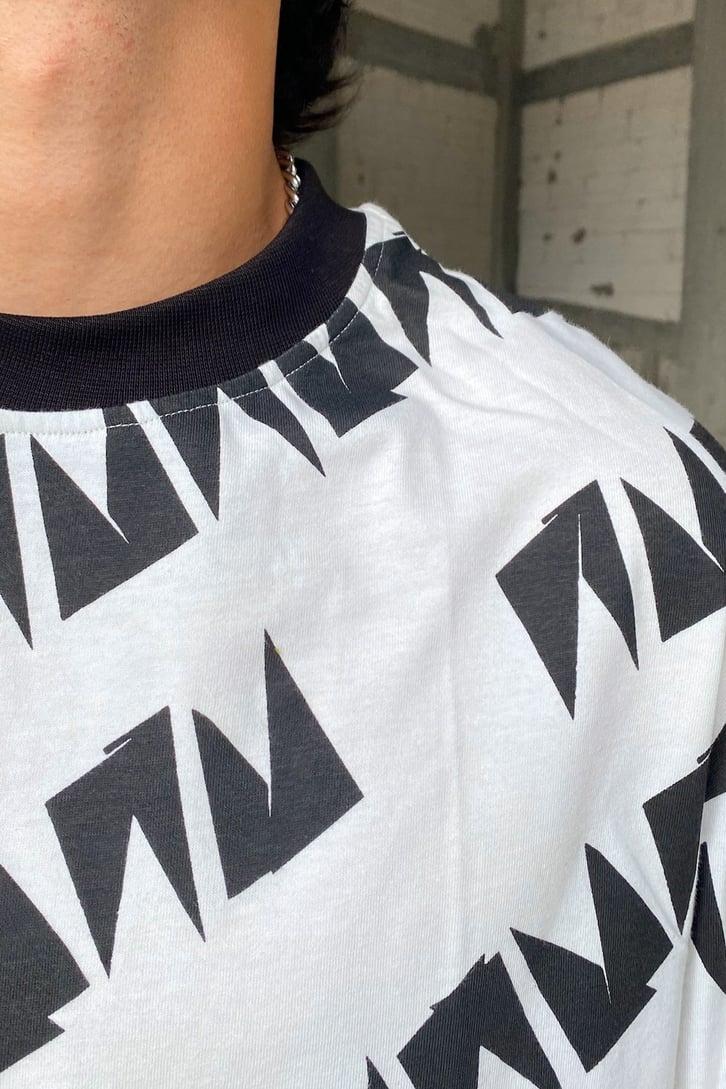 Triangle Pattern Beyaz Oversize Tshirt