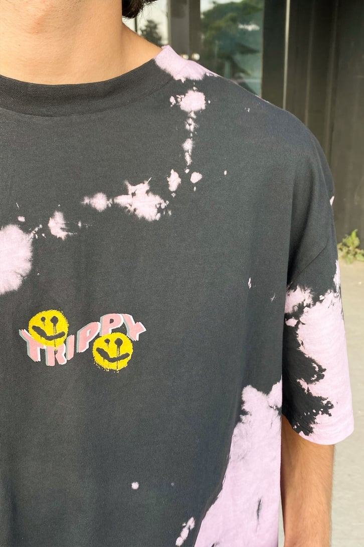 Trippy Batik Desen Lila Oversize Tshirt