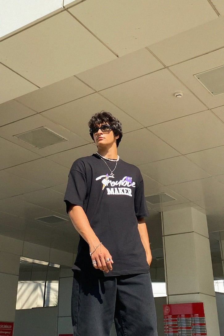 Trouble Maker Sırt Baskılı Oversize Tshirt