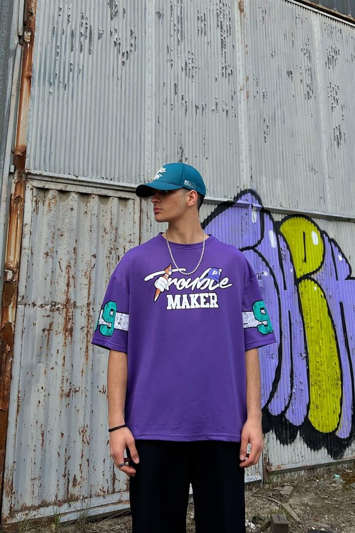 Troublemaker Baskılı Mor Oversize Tişört