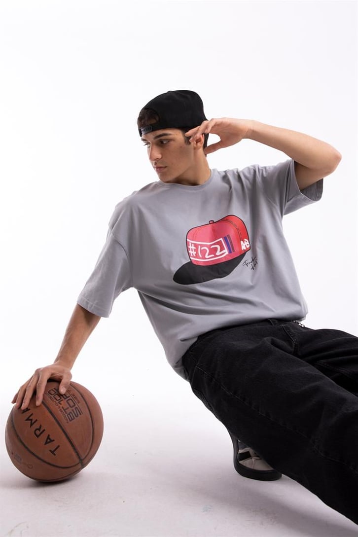 Trucker Hat Baskılı Buz Gri Oversize Tshirt