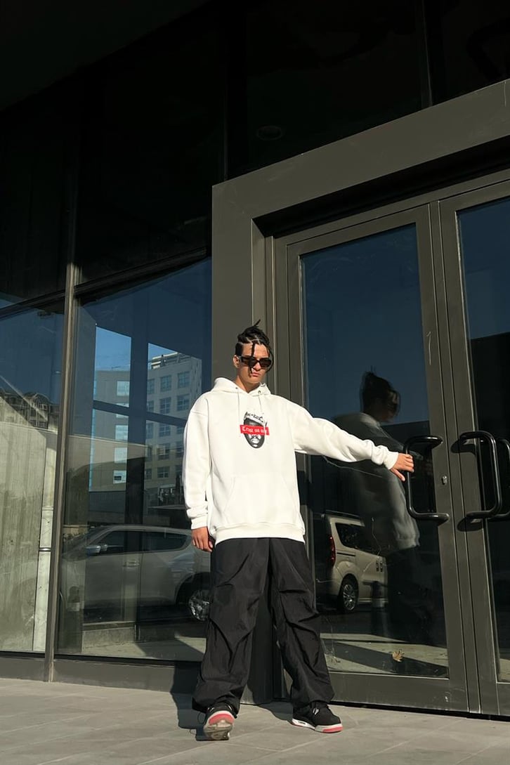 Trust No One Baskılı Beyaz İçi Pamuklu Oversize Hoodie