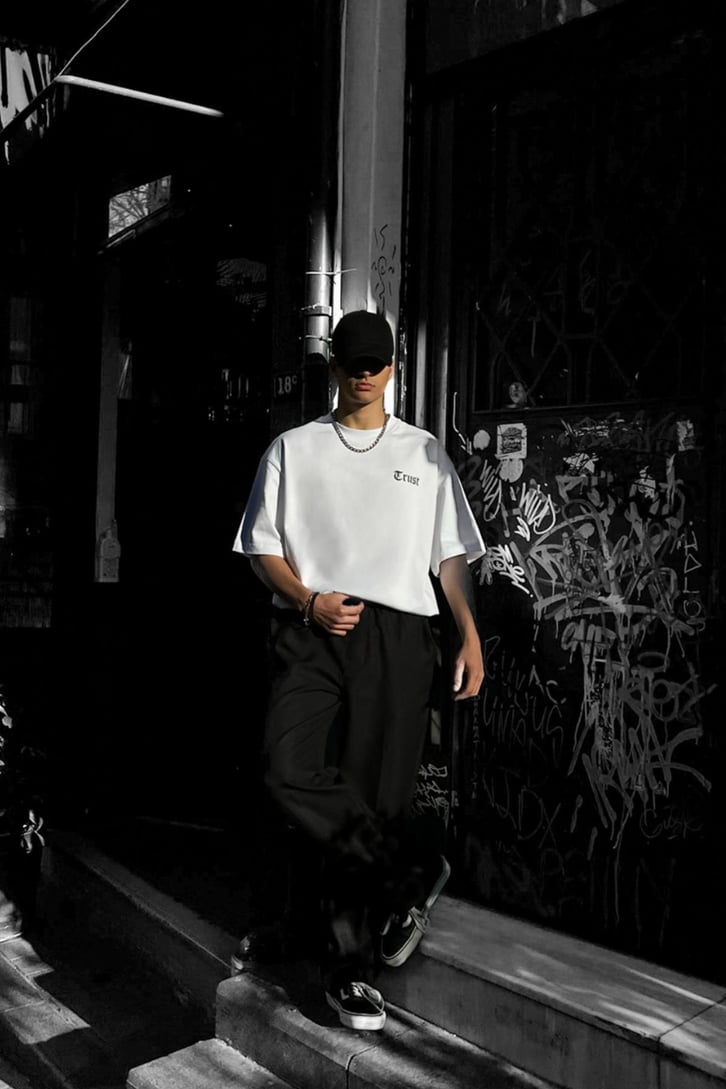 Trust No One Oversize Tshirt