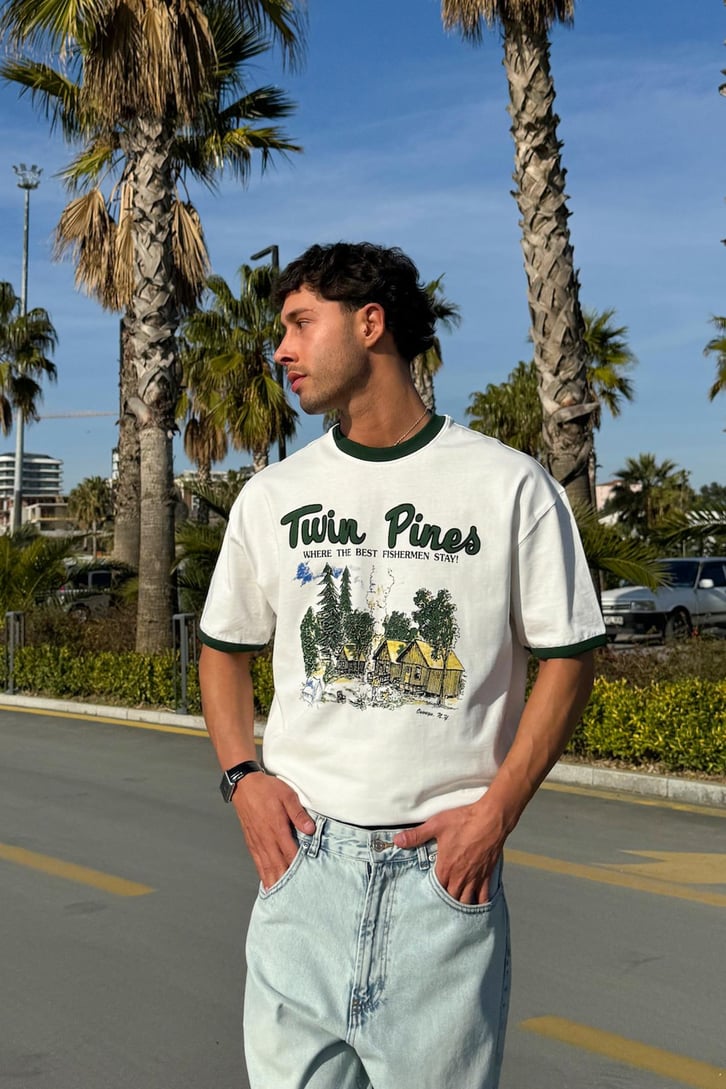 Twin Pines Baskı Detay Tişört