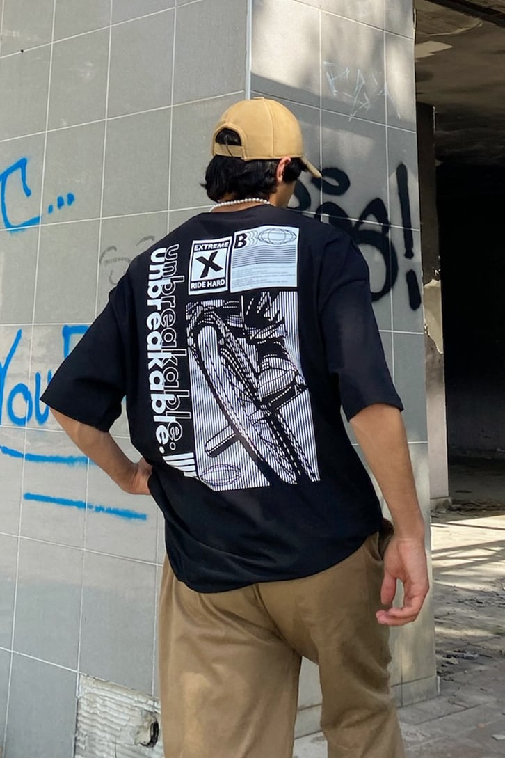 Unbreakable Sırt Baskılı Siyah Oversize Tshirt