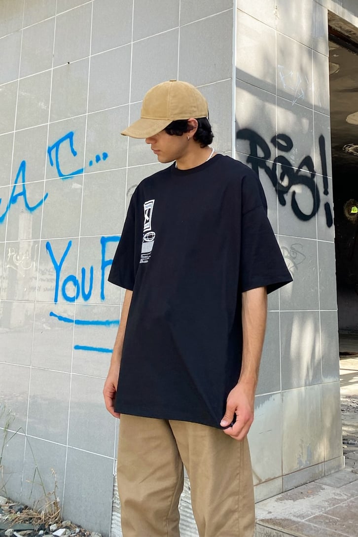 Unbreakable Sırt Baskılı Siyah Oversize Tshirt