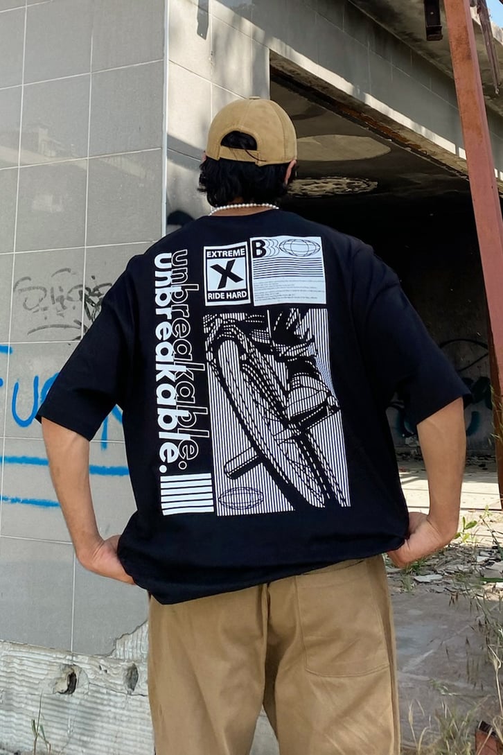 Unbreakable Sırt Baskılı Siyah Oversize Tshirt