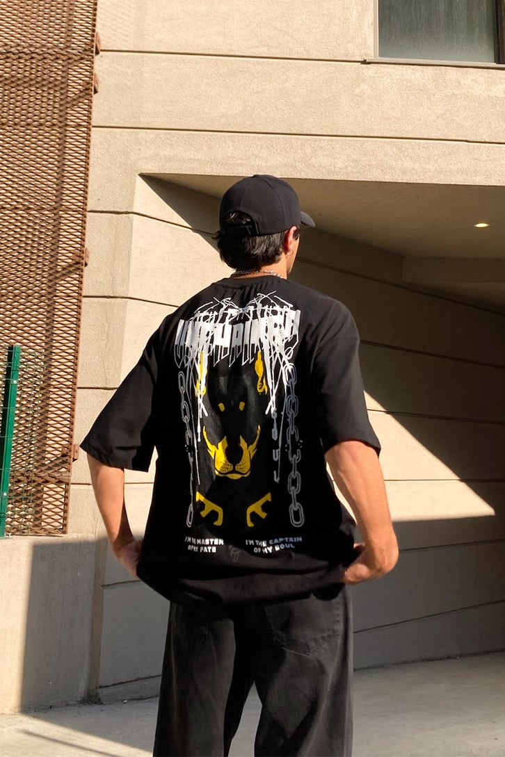 Unchained Dog Baskılı Oversize Tshirt