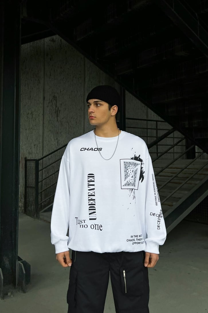 Undefated Baskılı Beyaz Oversize Sweatshirt
