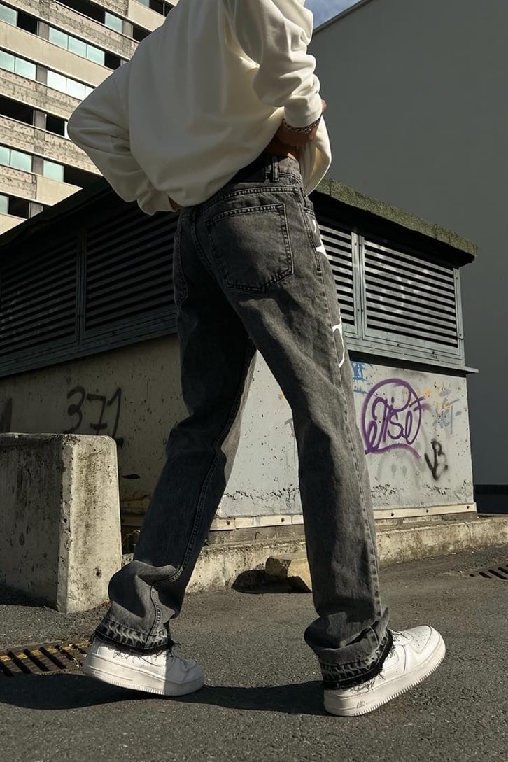 Undertrap Baskılı Gri Acid Wash Regular Fit Jean