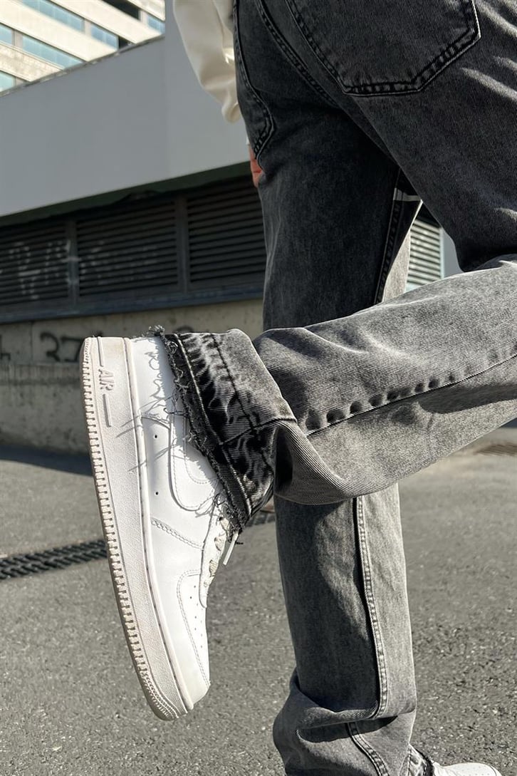 Undertrap Baskılı Gri Acid Wash Regular Fit Jean