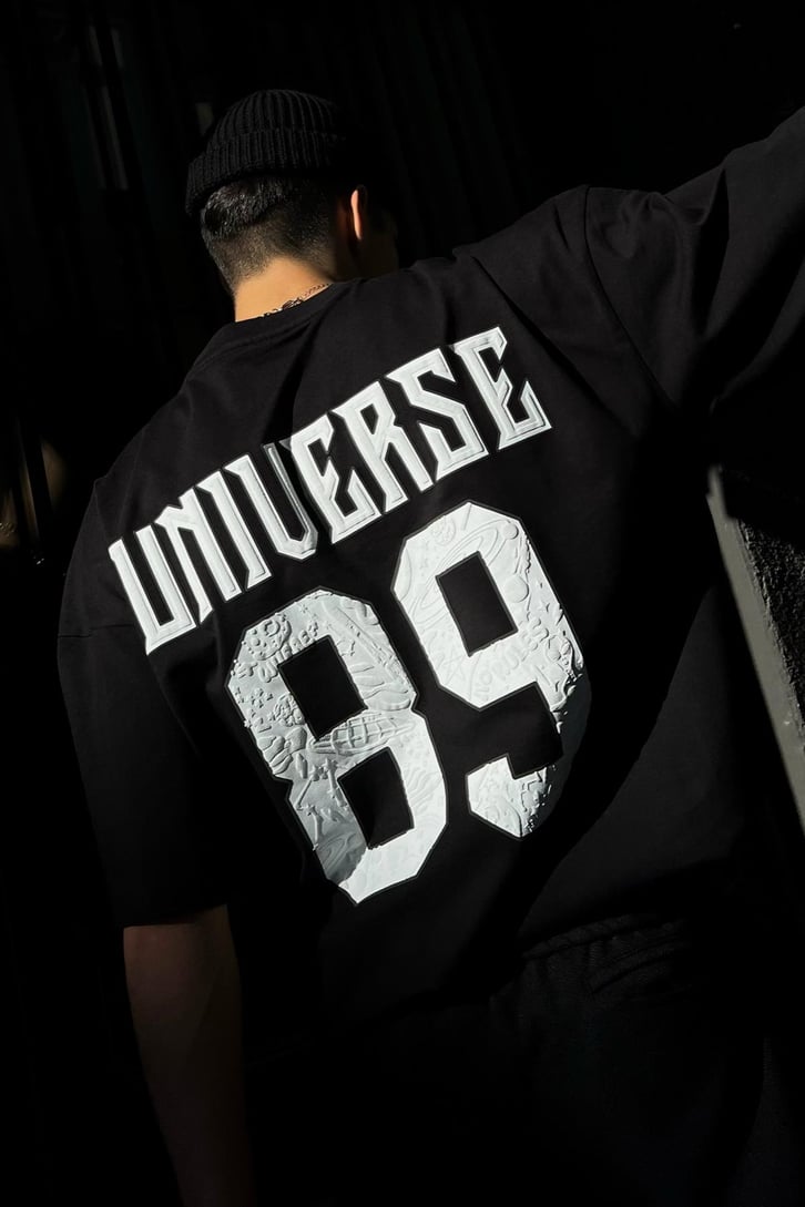 Universe 89 Baskılı Oversize Tshirt