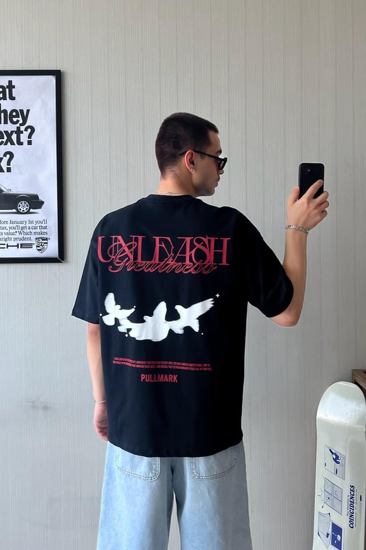 Unleash Greatness Baskılı Oversize Tişört
