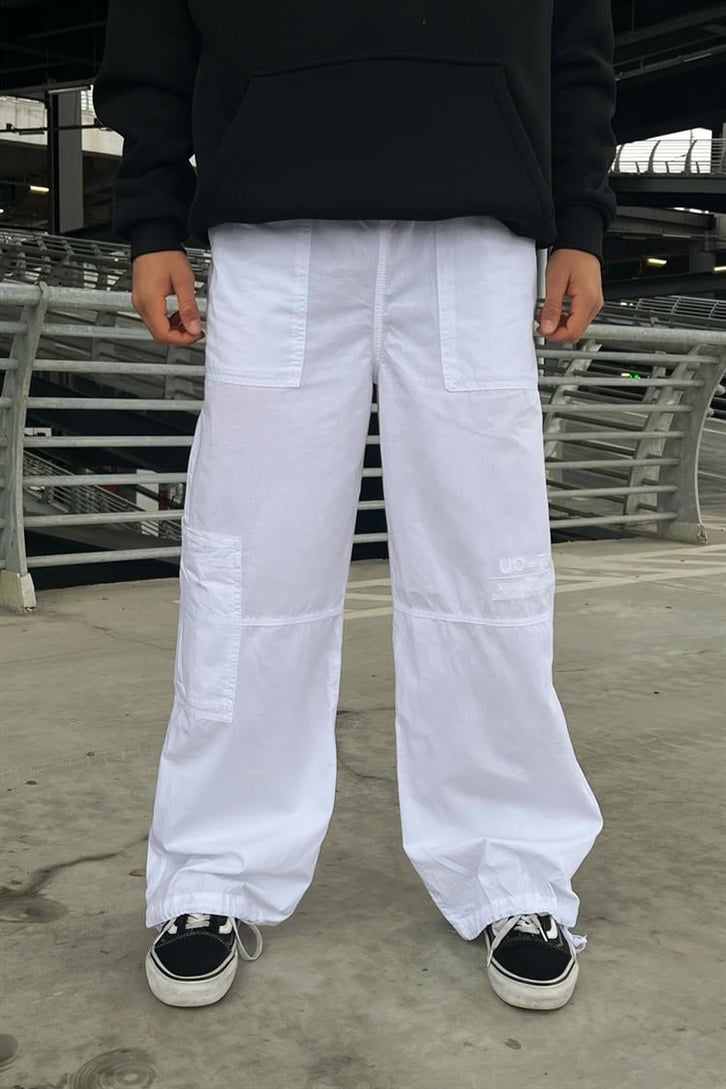 Uo-76 Nakışlı Beyaz Kargo Pantolon