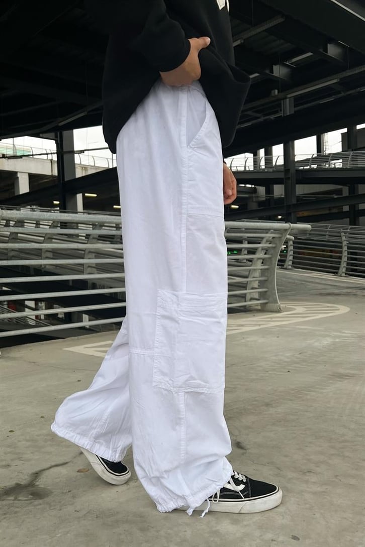 Uo-76 Nakışlı Beyaz Kargo Pantolon
