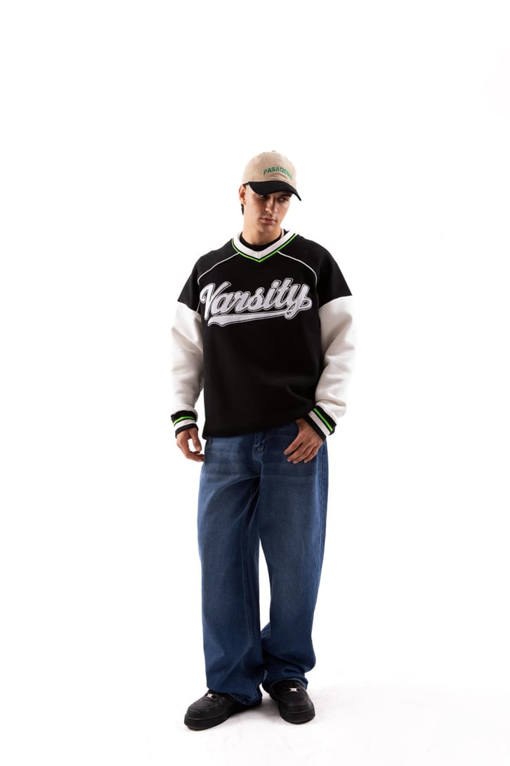 Varsity Nakışlı Collage Siyah Sweatshirt
