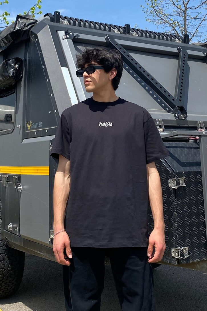 Vense Baskılı Siyah Oversize Tshirt