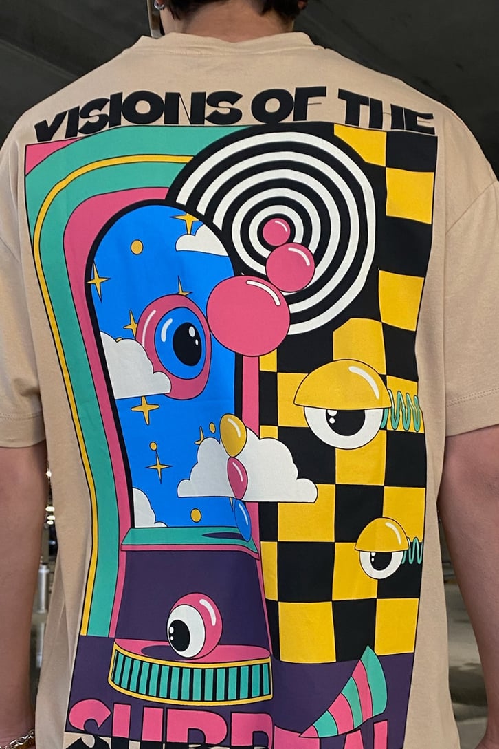 Vision is Surreal Baskılı Oversize Tshirt