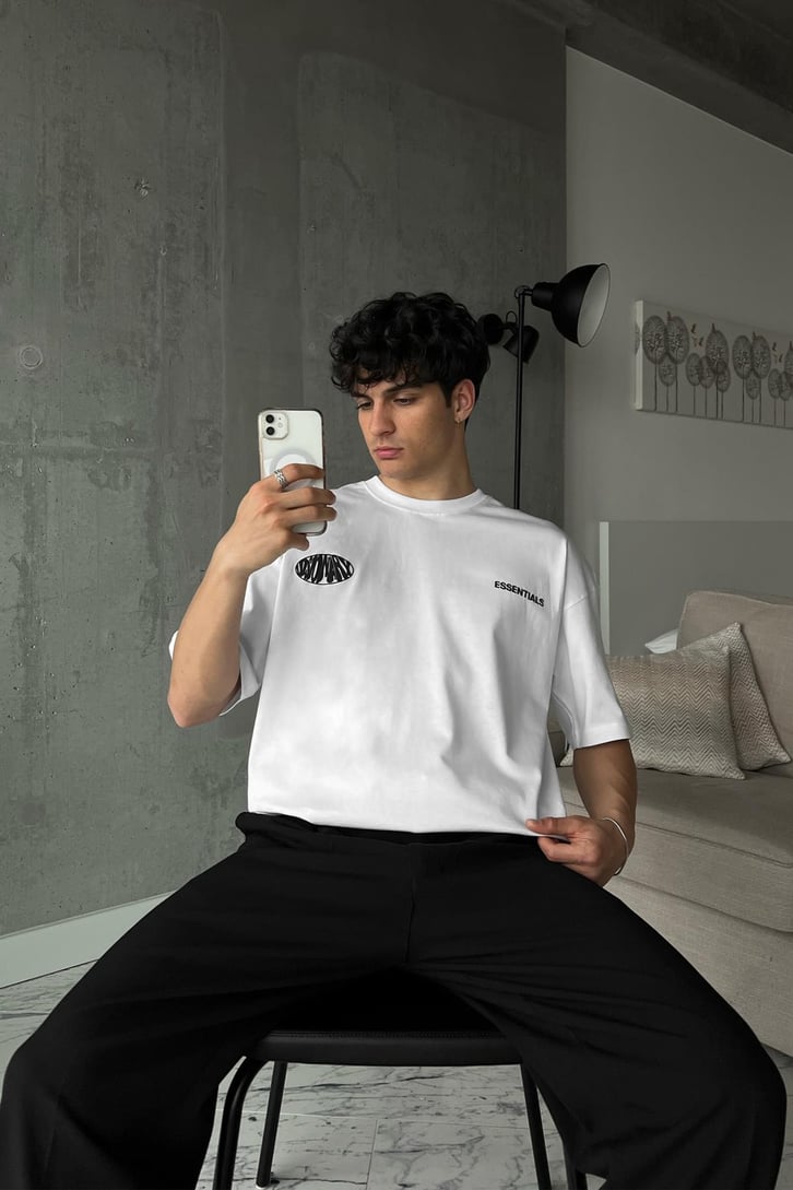 Visionary Baskılı Beyaz Oversize Tişört